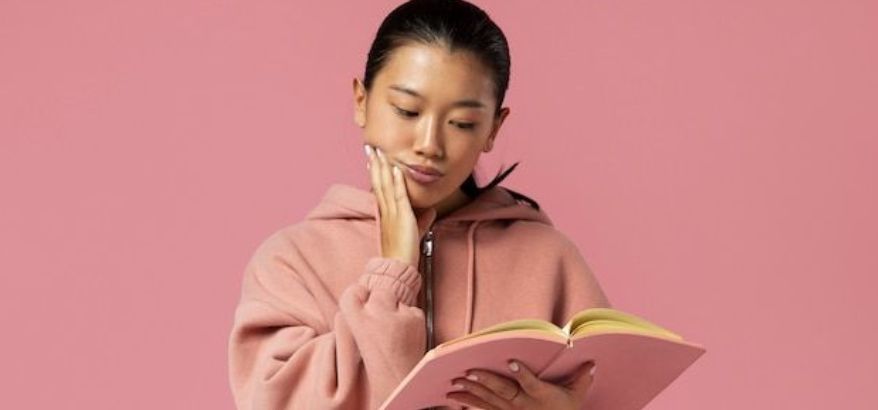 Momen Kebenaran di Atas Panggung: Menguasai Sesi Tanya Jawab dalam Komunikasi Publik