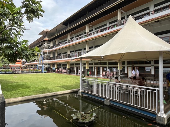 Bagaimana SMP Islam Boarding School Menanamkan Kemandirian pada Santri?