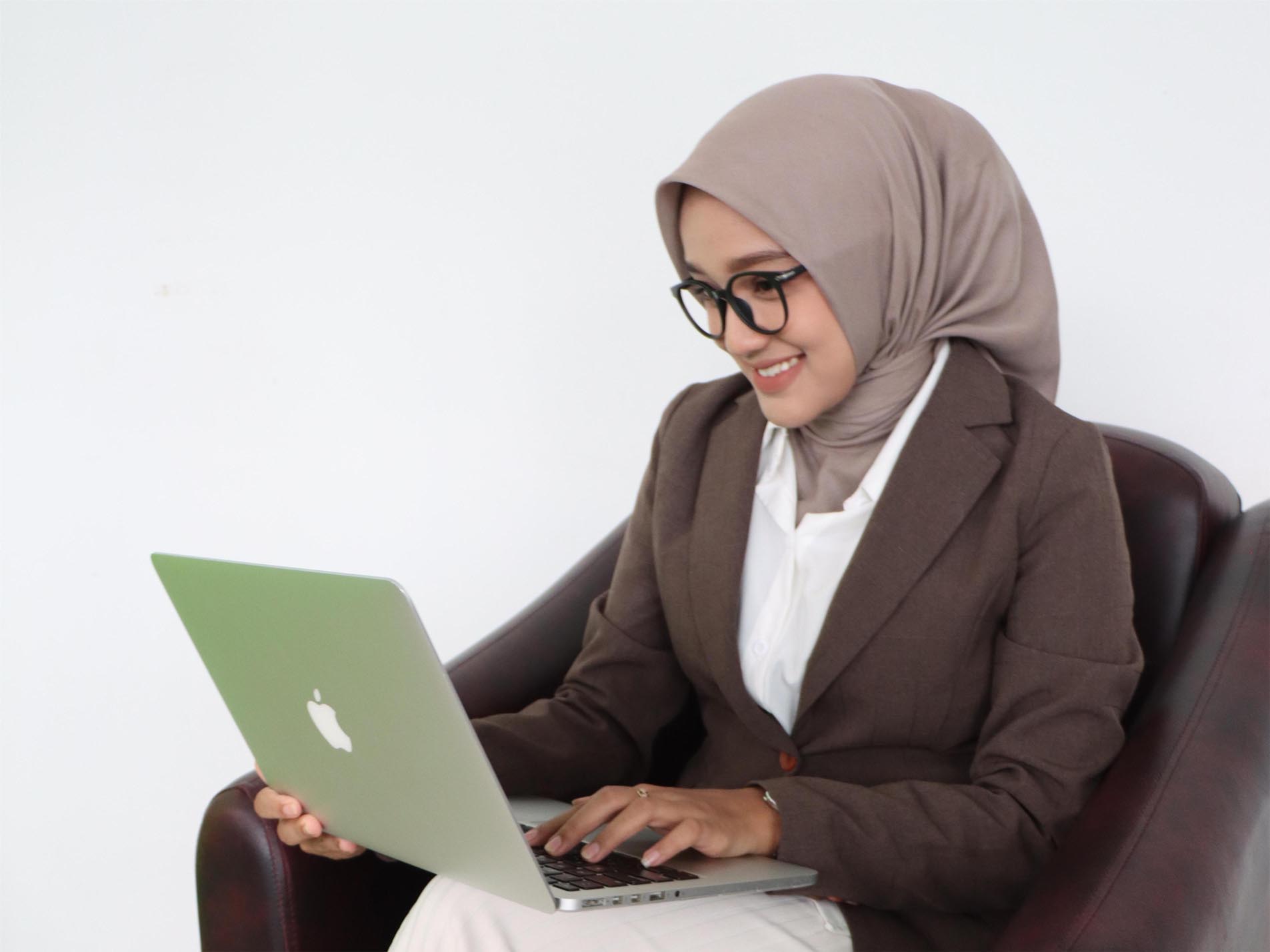 Mau Kuliah S1 Perbankan Syariah Gratis Sampai Lulus dengan Beasiswa Rektor Gelombang Pertama?