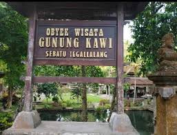 Perjalanan Waktu: Meretas Mitos di Situs Gunung Kawi, Perpaduan Alam dan Budaya