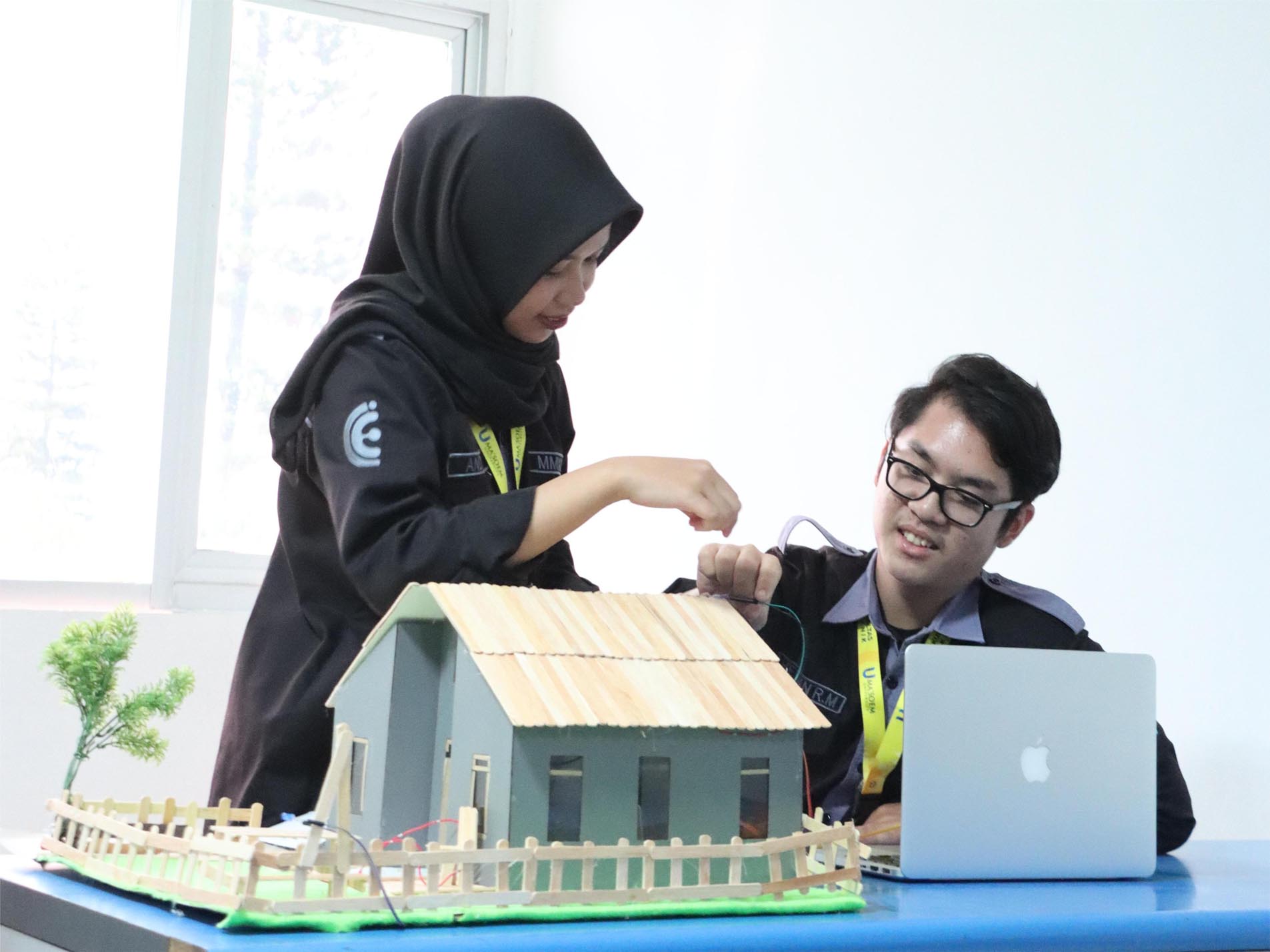 Bagaimana Cara Menemukan Universitas yang Ada Jurusan Teknik Industri dengan Reputasi Terbaik?