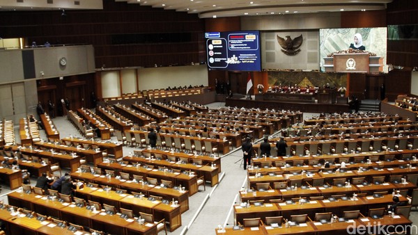 Peran KPK dalam Penanganan Kasus Korupsi Anggota DPR: Evaluasi dan Tantangan